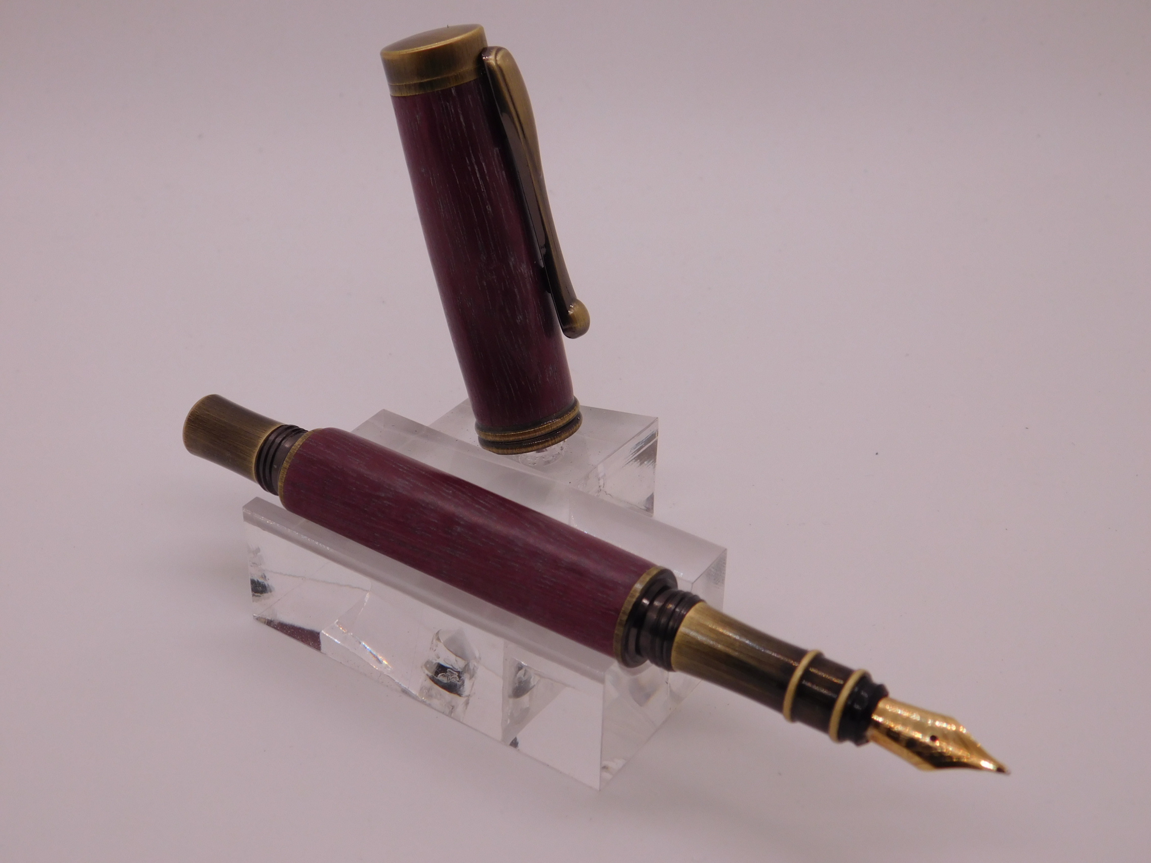 The Antique Bronze - Red Mahogany